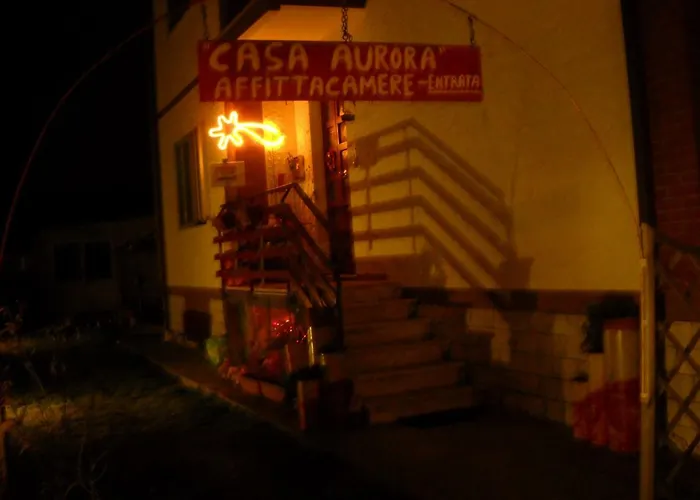 Casa Aurora בית הארחה